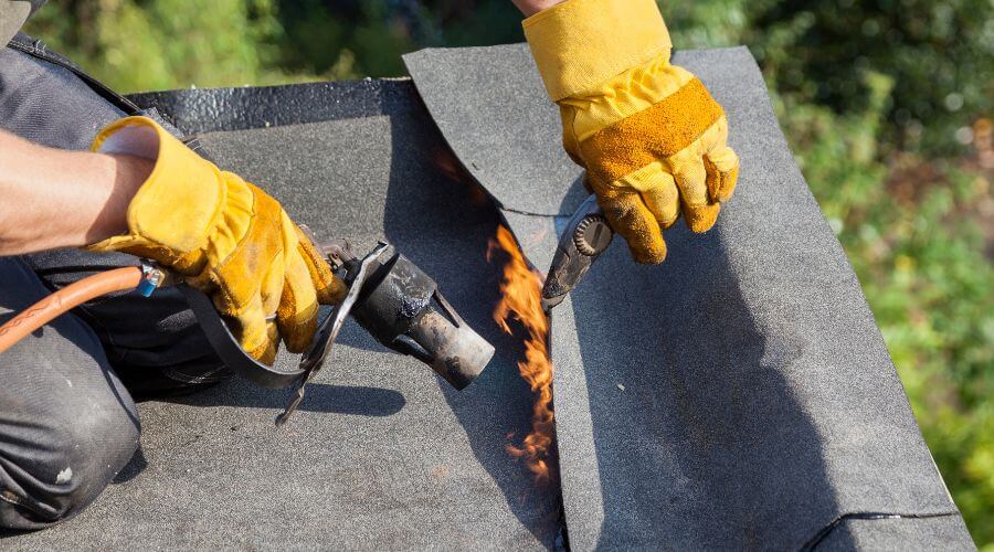 Professional gutter cleaning in De Witt, IA